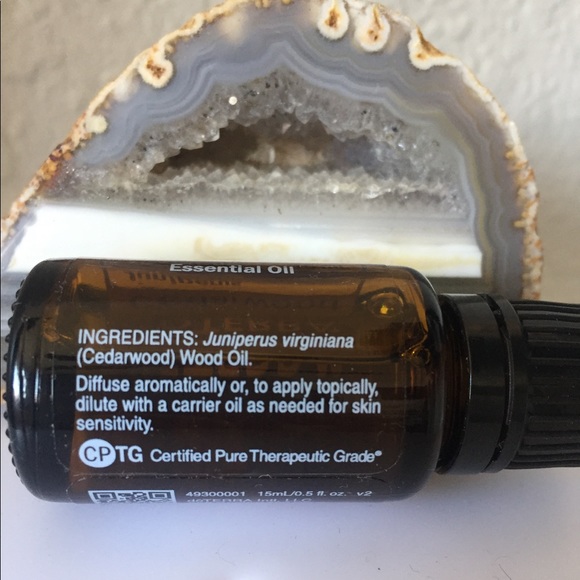 DōTERRA Cedarwood Essential Oil! 🍂 - Picture 5 of 7